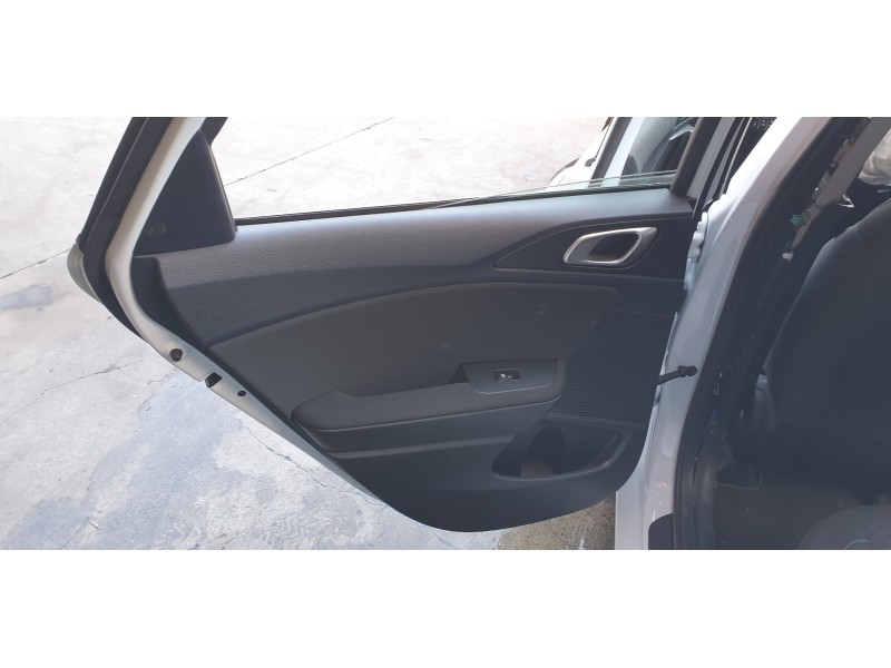 Recambio de elevalunas trasero izquierdo para kia ceed 1.0 tgdi cat referencia OEM IAM 83470J7000  