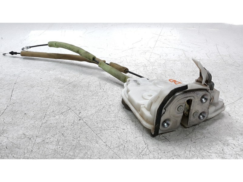 Recambio de cerradura puerta delantera derecha para mazda cx-5 2.2 turbodiesel cat referencia OEM IAM KB8P58310  