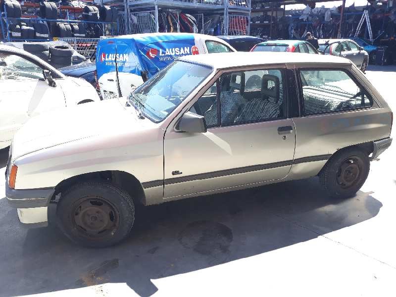 opel corsa a del año 1989