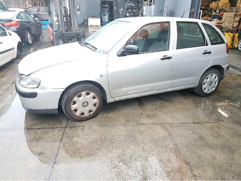 seat ibiza (6k1) del año 2000