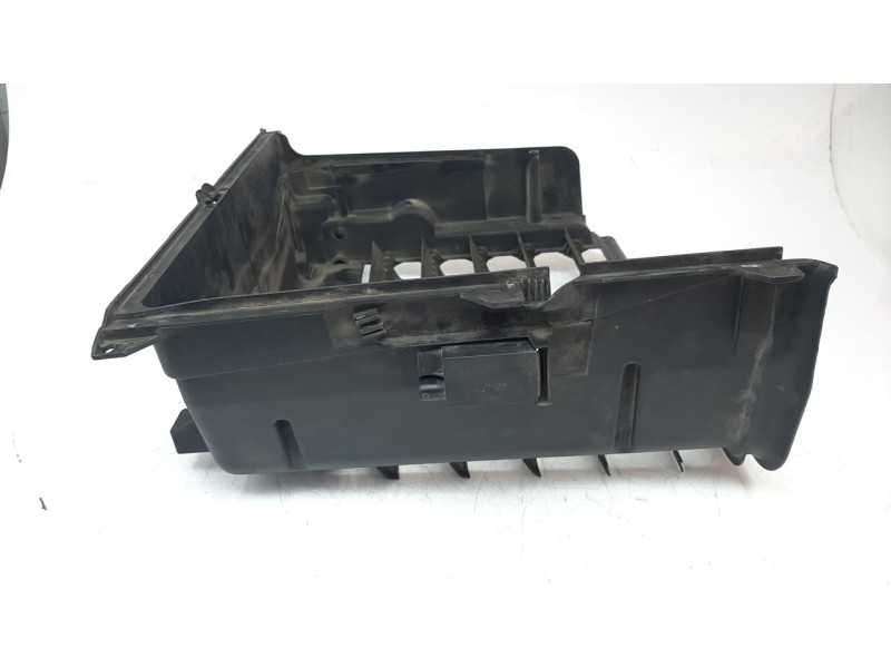 Recambio de calandra delantera de radiador para bmw serie 3 berlina (e46) referencia OEM IAM 157048048  