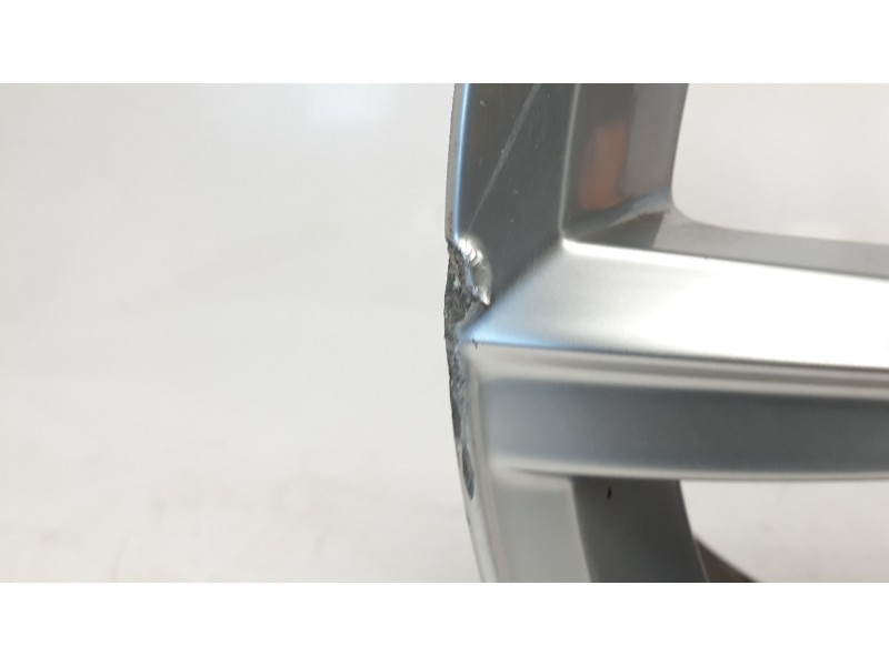 Recambio de llanta para volkswagen passat lim. (3g2) 1.8 tsi referencia OEM IAM 3G0601025H  