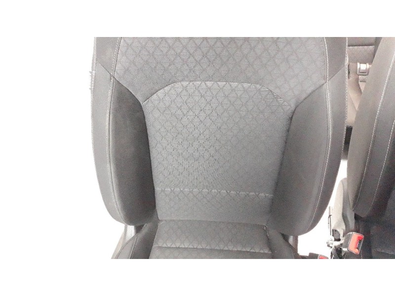Recambio de juego asientos completo para kia ceed 1.0 tgdi cat referencia OEM IAM 88160J7020AZE  