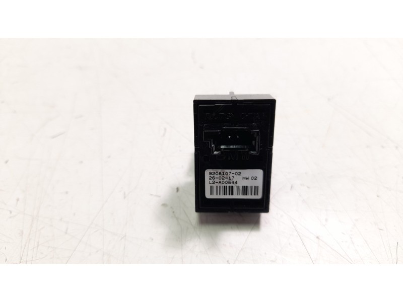 Recambio de mando elevalunas delantero derecho para bmw serie 3 lim. (f30) 318d referencia OEM IAM 61319208107  