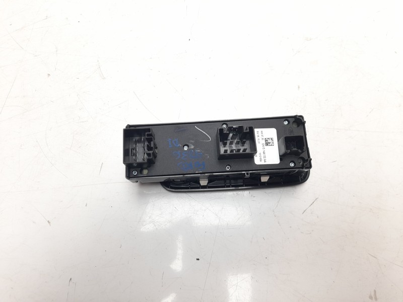 Recambio de mando elevalunas delantero izquierdo para ford ecosport titanium referencia OEM IAM EN1514A132  