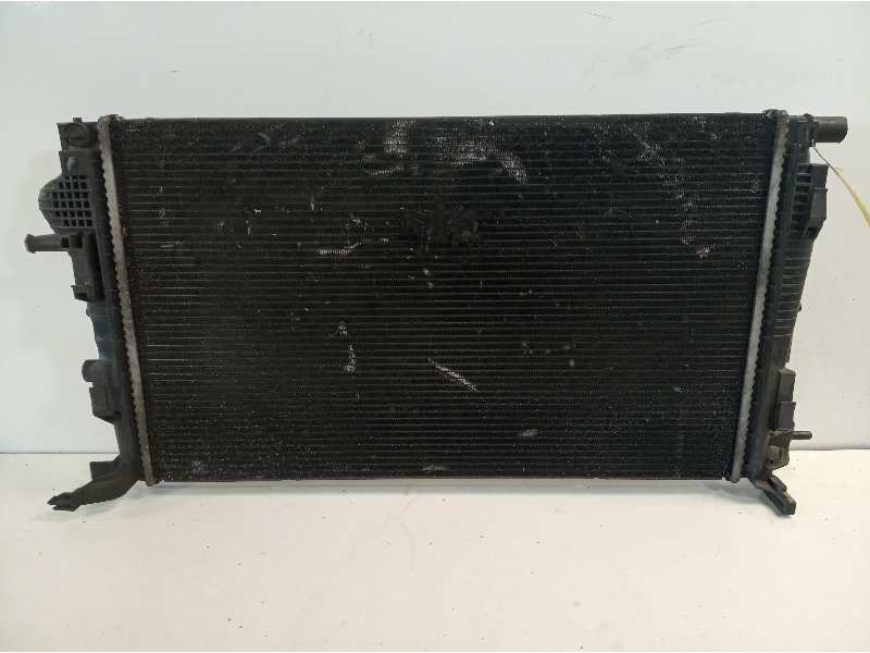 Recambio de radiador agua para renault megane iii berlina 5 p dynamique referencia OEM IAM 214100016R 53964 
