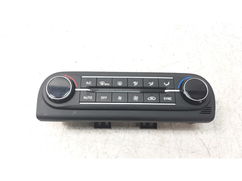 Recambio de mando climatizador para kia ceed 1.0 tgdi cat referencia OEM IAM 97250J7202  