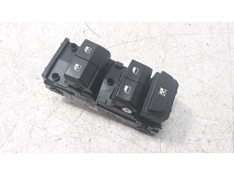 Recambio de mando elevalunas delantero izquierdo para kia ceed 1.0 tgdi cat referencia OEM IAM 93570J7120  