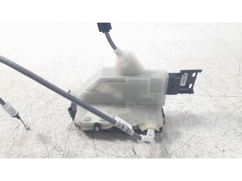 Recambio de cerradura puerta delantera derecha para opel corsa f gs referencia OEM IAM 9844412180  