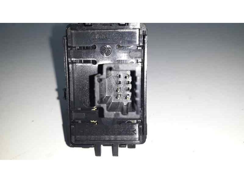 Recambio de mando elevalunas delantero derecho para renault megane iii berlina 5 p dynamique referencia OEM IAM 809600018R REN14