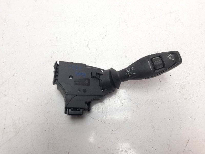Recambio de mando limpia para ford ecosport titanium referencia OEM IAM 8A6T17A553  
