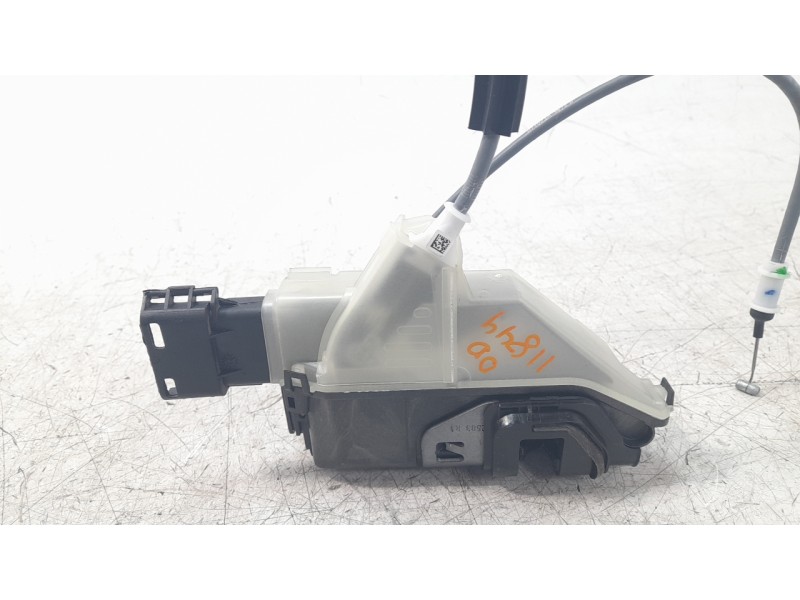 Recambio de cerradura puerta delantera derecha para opel corsa f gs referencia OEM IAM 9844412180  