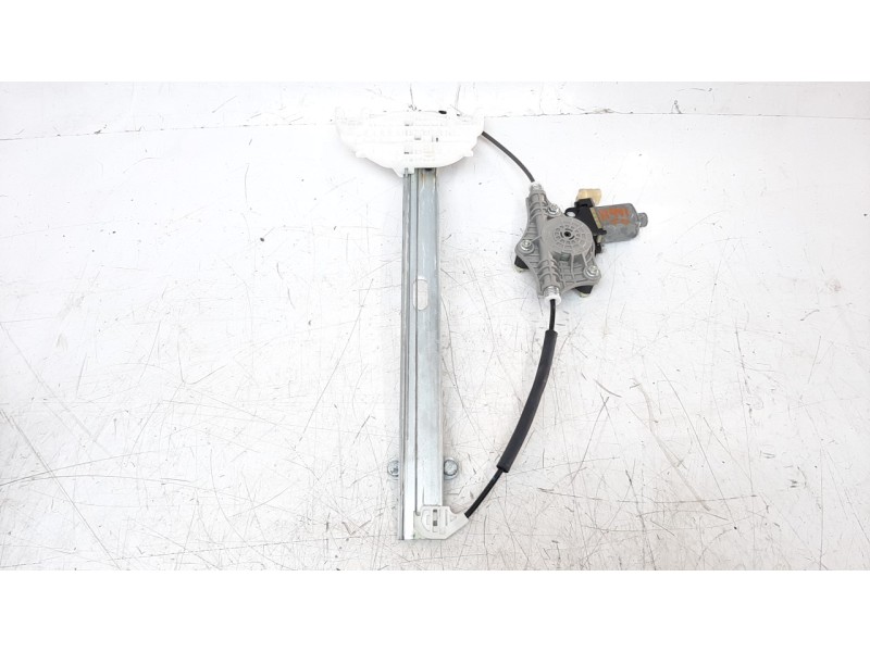 Recambio de elevalunas trasero derecho para kia stonic (ybcuv) 1.0 tgdi cat referencia OEM IAM 83402H8100  