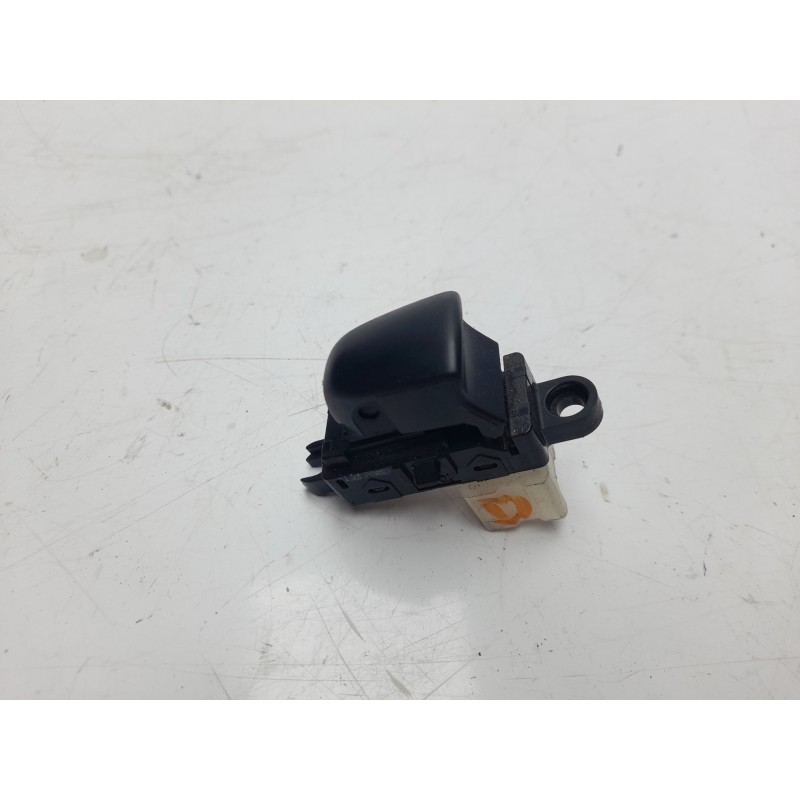 Recambio de mando elevalunas trasero derecho para nissan x-trail (t32) 1.6 dci turbodiesel cat referencia OEM IAM 254114CE0A  