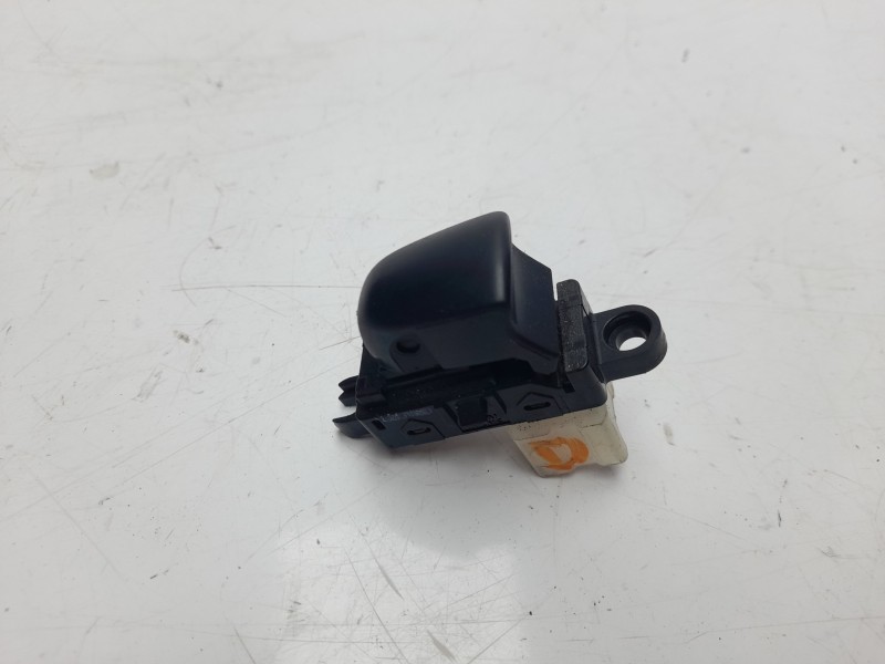 Recambio de mando elevalunas trasero derecho para nissan x-trail (t32) 1.6 dci turbodiesel cat referencia OEM IAM 254114CE0A  