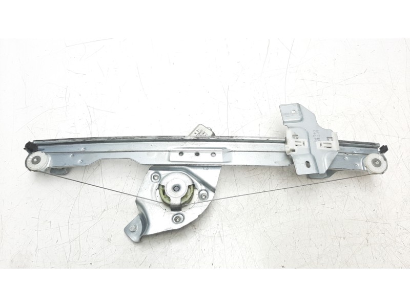 Recambio de elevalunas delantero derecho para dacia sandero referencia OEM IAM 8200733828 106085501 115614