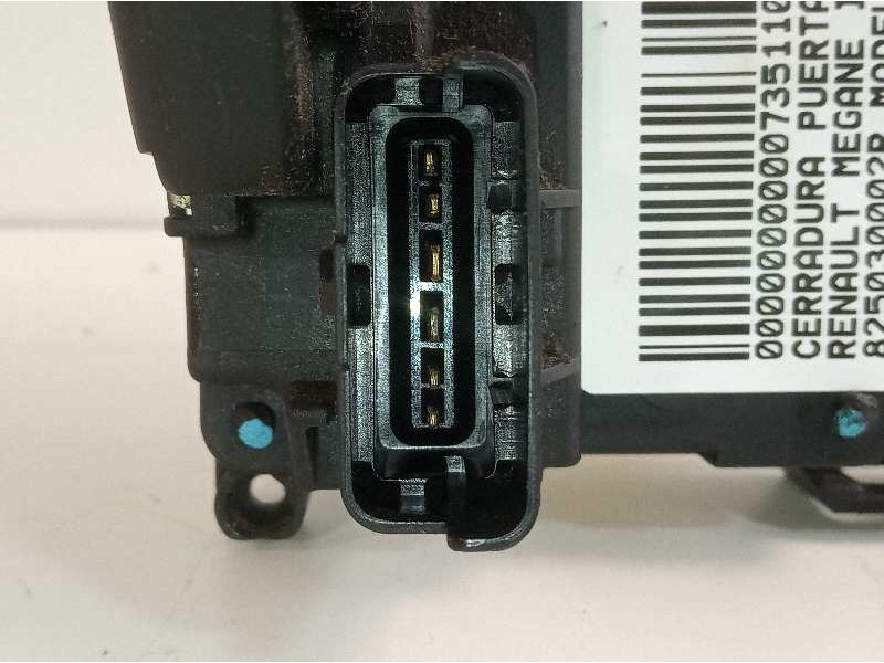 Recambio de cerradura puerta trasera izquierda para renault megane iii berlina 5 p dynamique referencia OEM IAM 825030002R  