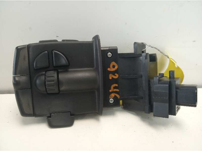 Recambio de mando volante para renault megane iii berlina 5 p dynamique referencia OEM IAM 255520014R  