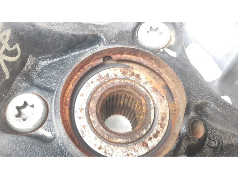 Recambio de mangueta delantera derecha para kia ceed 1.0 tgdi cat referencia OEM IAM 51716G4AA0  