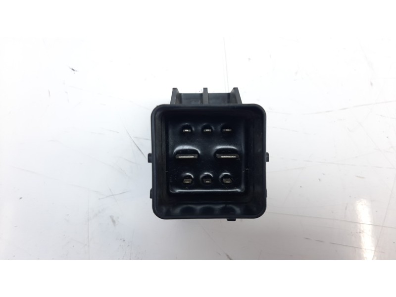 Recambio de rele para citroen c3 1.6 blue-hdi fap referencia OEM IAM 9803299780  