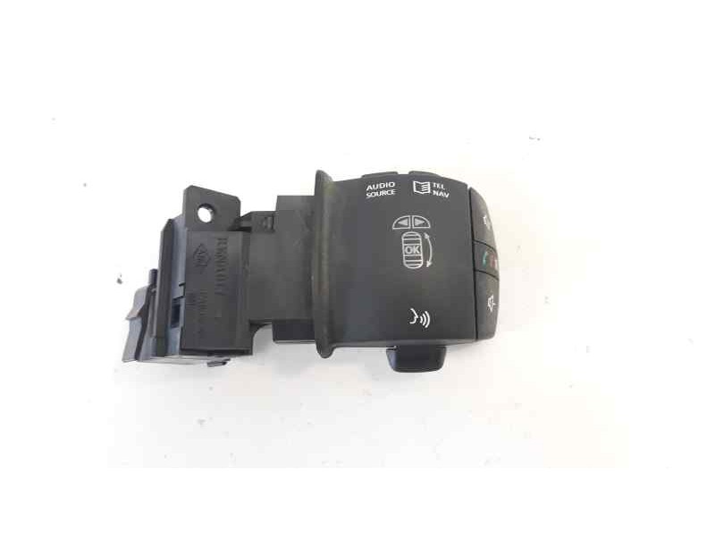 Recambio de mando volante para renault megane iii berlina 5 p dynamique referencia OEM IAM 255520014R  
