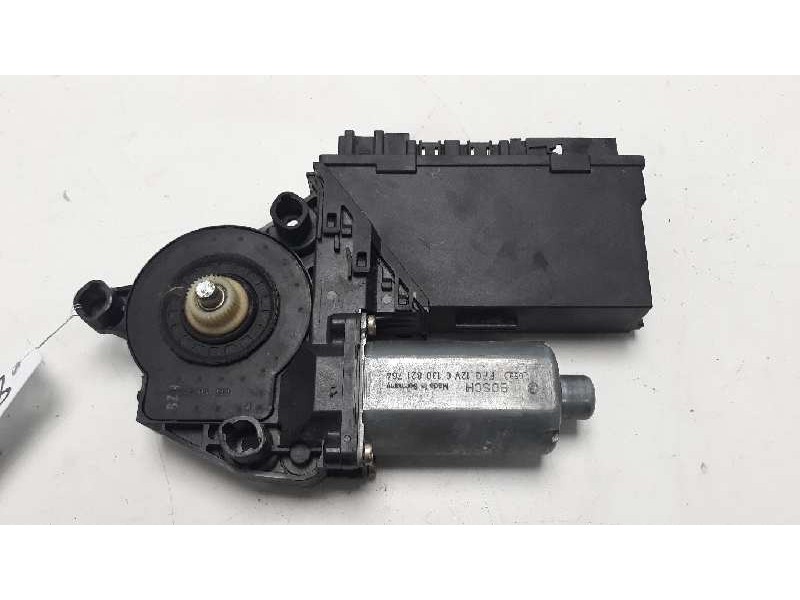 Recambio de motor elevalunas trasero derecho para volkswagen touareg (7la) tdi r5 referencia OEM IAM 7L0959794  