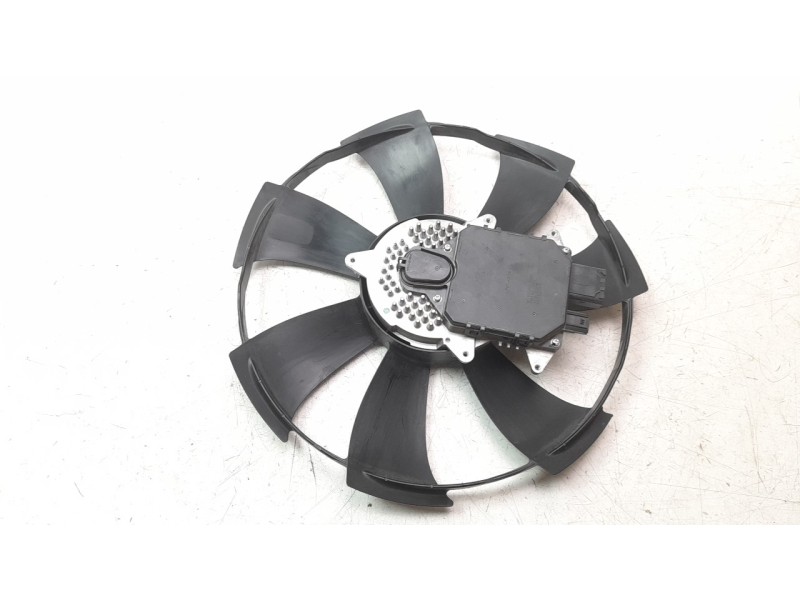 Recambio de electroventilador para honda hr-v (..) 1.5 vtec cat referencia OEM IAM 190305AAA01  