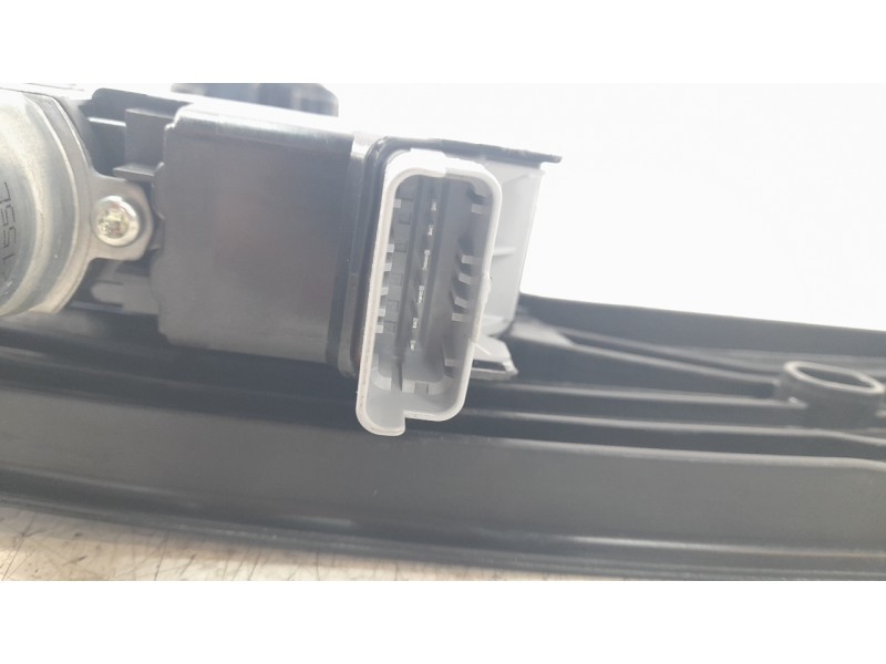 Recambio de elevalunas trasero izquierdo para opel corsa f gs referencia OEM IAM 982904598000  