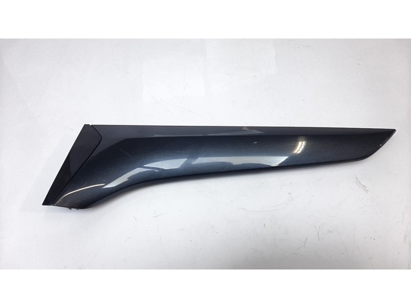 Recambio de moldura para opel corsa f gs referencia OEM IAM 98296086XB  