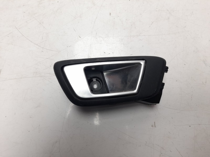 Recambio de maneta interior trasera derecha para ford ecosport titanium referencia OEM IAM 8A61A22600  