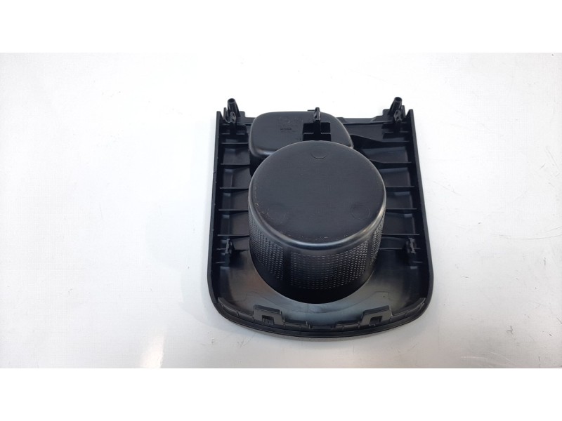 Recambio de moldura para opel corsa f gs referencia OEM IAM 9829478480  