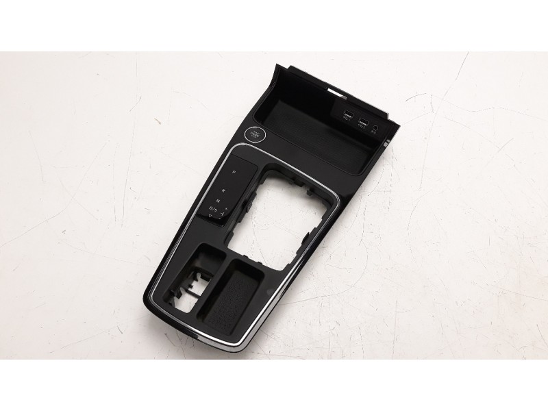 Recambio de moldura para seat leon (5f1) 2.0 tdi referencia OEM IAM 5F1863283BC  