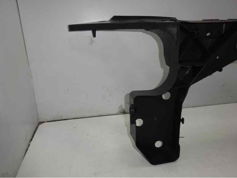 Recambio de panel frontal para renault clio iii referencia OEM IAM 7751465416 109194670 RN3253201