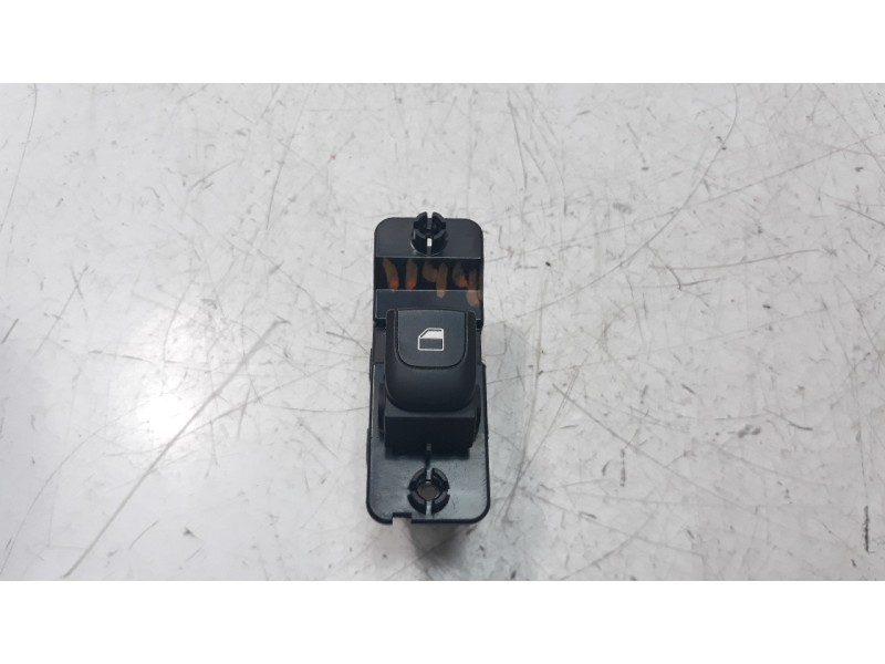 Recambio de mando elevalunas trasero derecho para kia stonic (ybcuv) 1.0 tgdi cat referencia OEM IAM 4D65251000  