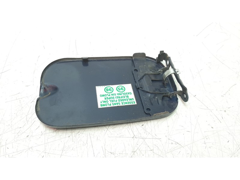 Recambio de tapa exterior combustible para dacia sandero referencia OEM IAM 6001546761  