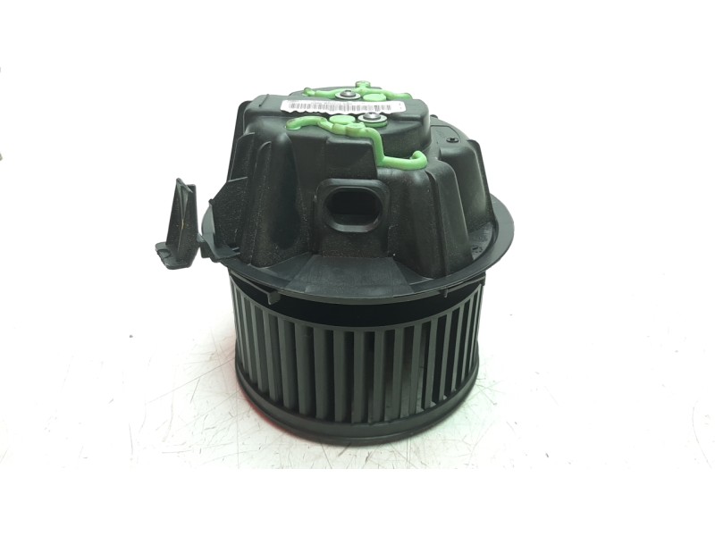 Recambio de ventilador calefaccion para dacia sandero referencia OEM IAM 272106020R 34173 