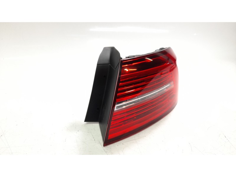Recambio de piloto trasero derecho para volkswagen passat lim. (3g2) 1.8 tsi referencia OEM IAM 3G945208E  
