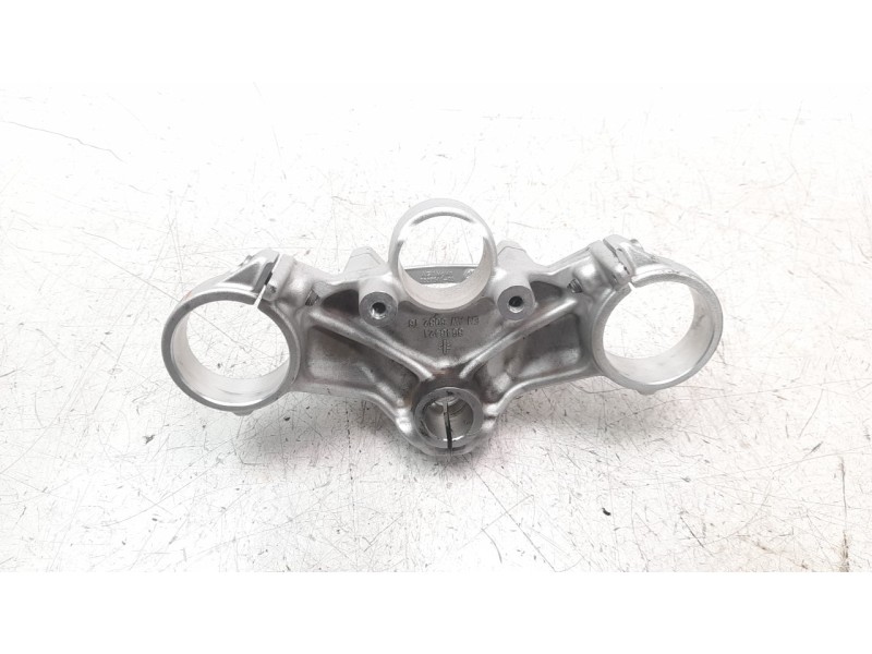 Recambio de tija para bmw f 800 r f 800 r referencia OEM IAM 32418546421  