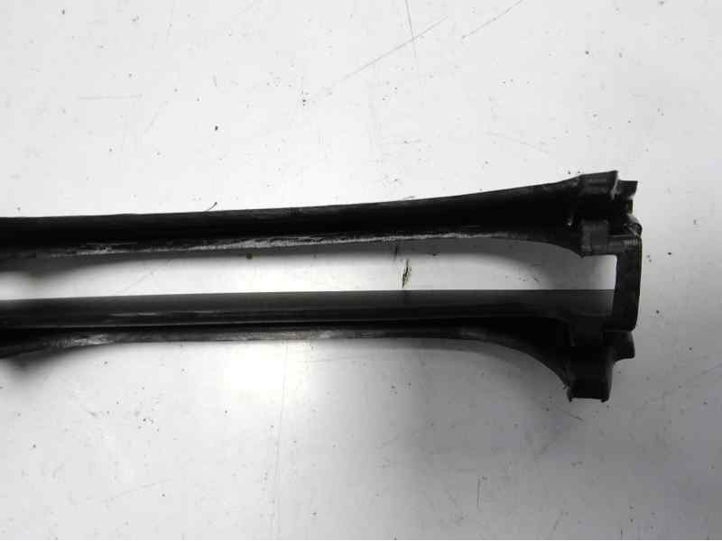 Recambio de rejilla paragolpes izquierda para bmw serie 3 berlina (e46) referencia OEM IAM 51118226611 107060805 BM0182124