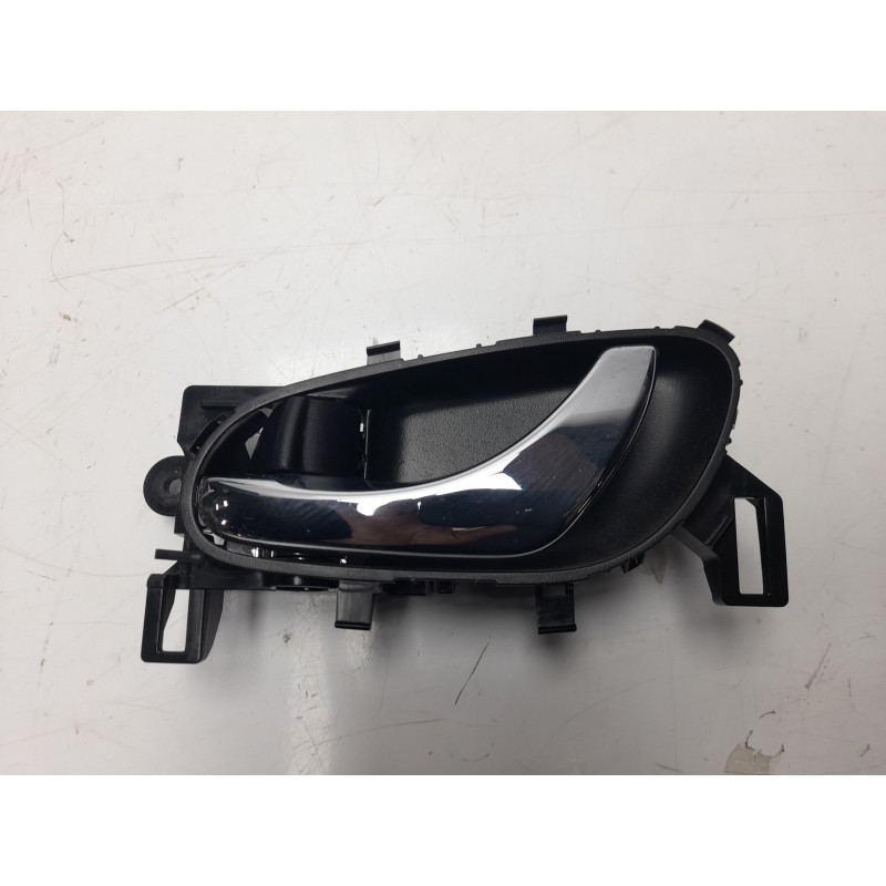 Recambio de maneta interior delantera izquierda para nissan x-trail (t32) 1.6 dci turbodiesel cat referencia OEM IAM 806714CA0A 