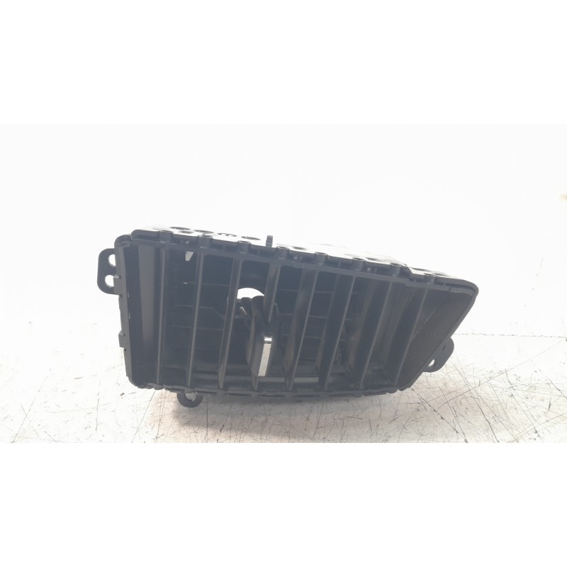 Recambio de rejilla aireadora para mitsubishi l 200 (kl0/kj0) 2.2 di-d cat referencia OEM IAM 8002C537ZZ  