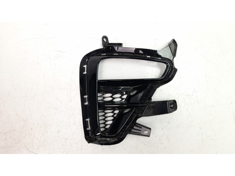 Recambio de rejilla paragolpes derecha para kia ceed 1.0 tgdi cat referencia OEM IAM 86564J7010  