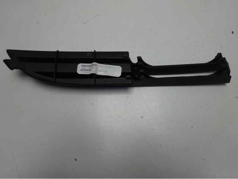 Recambio de rejilla paragolpes derecha para bmw serie 3 berlina (e46) referencia OEM IAM 51117032613 107061118 BM0202124