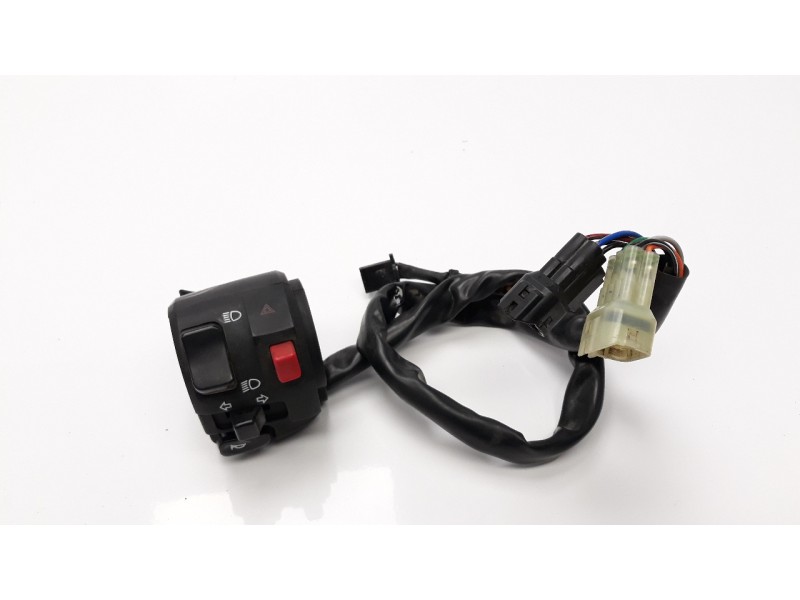 Recambio de piña luces izquierda para kawasaki z 900 z 900 performance referencia OEM IAM 460910390  