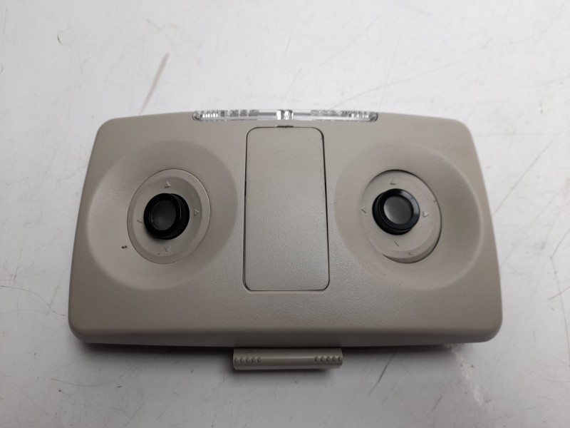 Recambio de luz interior para fiat freemont (345) urban 4wd referencia OEM IAM 275016  