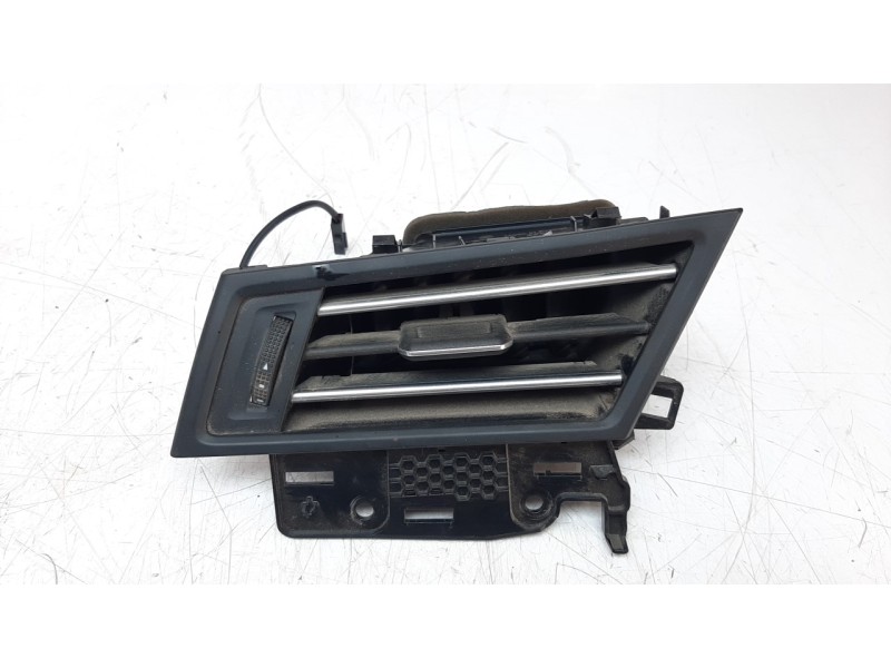 Recambio de rejilla aireadora para volkswagen passat variant (3g5) 2.0 tdi referencia OEM IAM 3G1819701  