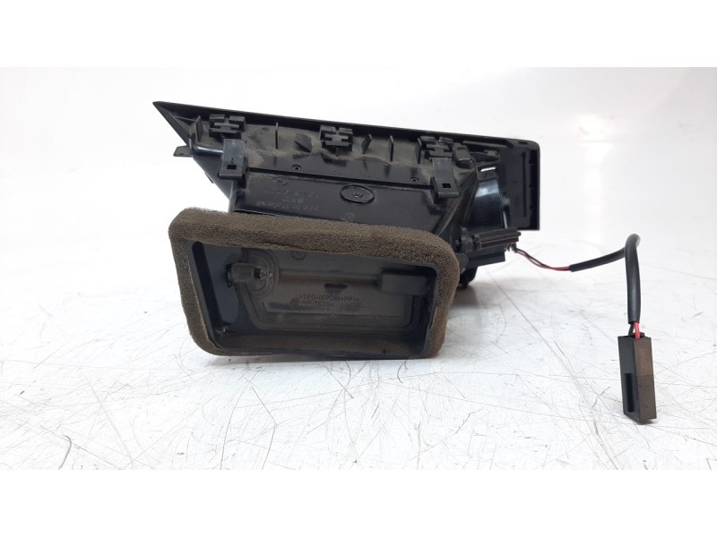Recambio de rejilla aireadora para volkswagen passat variant (3g5) 2.0 tdi referencia OEM IAM 3G1819701  