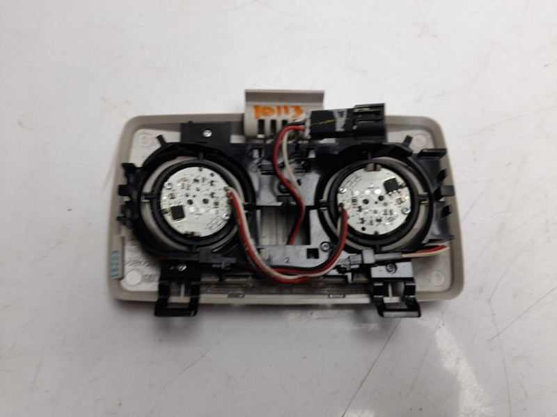 Recambio de luz interior para fiat freemont (345) urban 4wd referencia OEM IAM 275016  