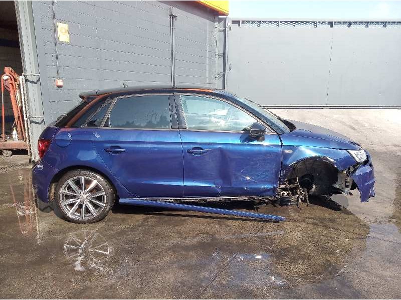 audi a1 sportback (8xf) del año 2015