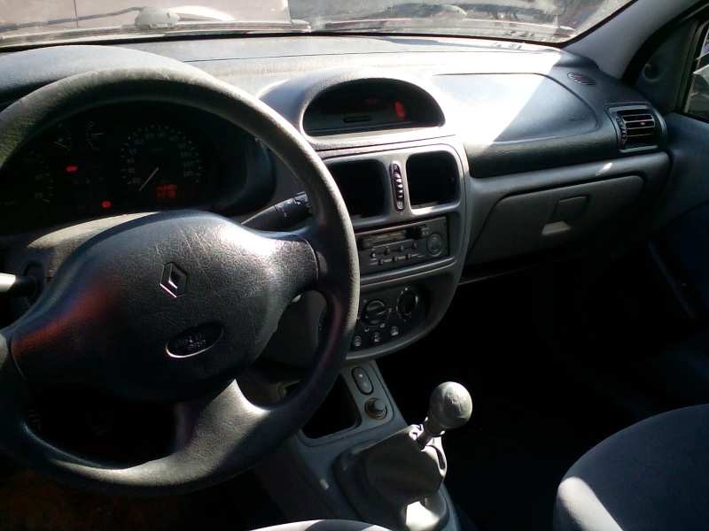 renault clio ii fase i (b/cbo) del año 2000